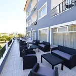 Don Rodrigues Hotel *