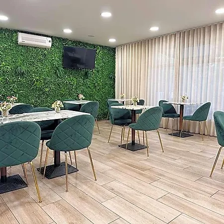 Don Rodrigues Hotel *