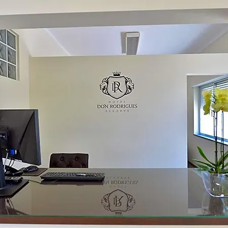 Don Rodrigues Hotel *